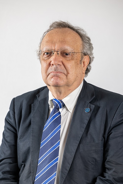 Prof. Ernesto Soler